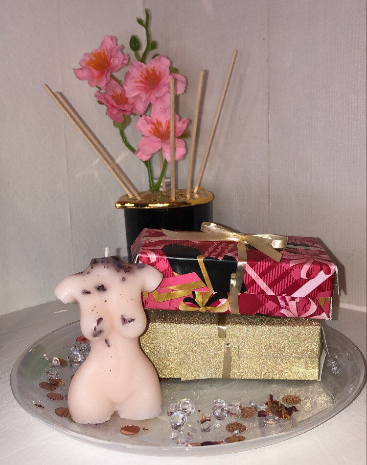 Signature Vanilla Goddess Body Candle